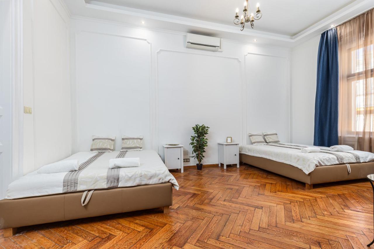 Real Andrassy Apartament *